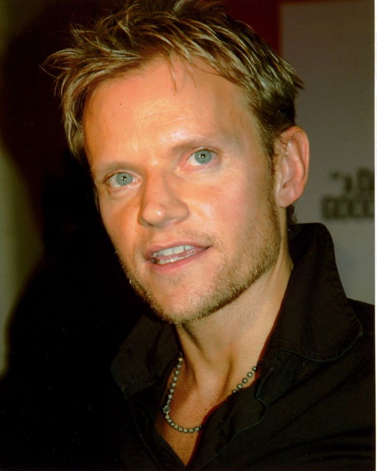 Marc Warren