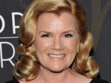 Mare Winningham