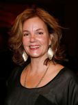 Margaret Colin