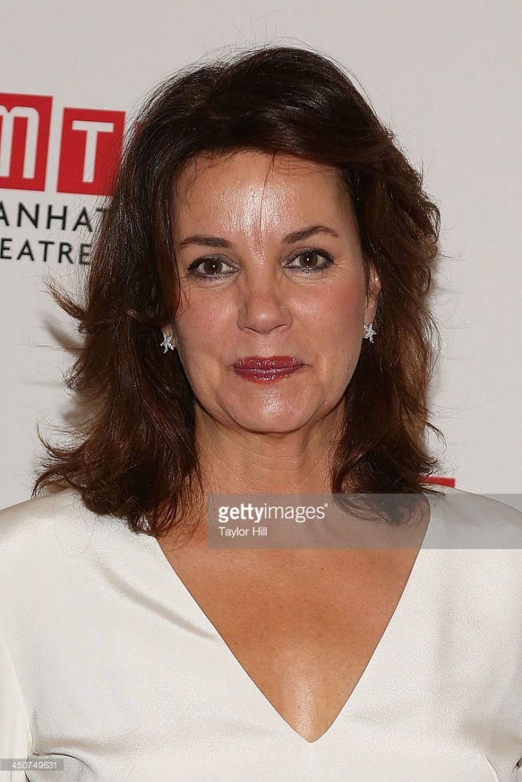 Margaret Colin