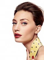 Margareth Madè #2606421 picture (Portrait Medium)