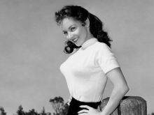 Mari Blanchard