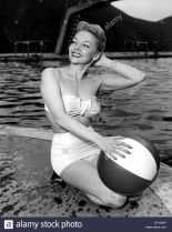 Mari Blanchard