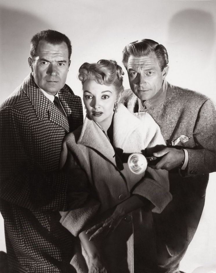 Mari Blanchard