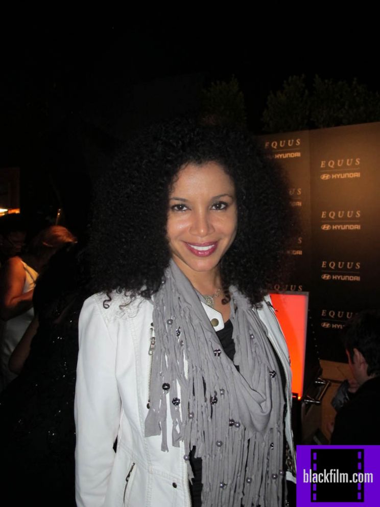 Mari Morrow