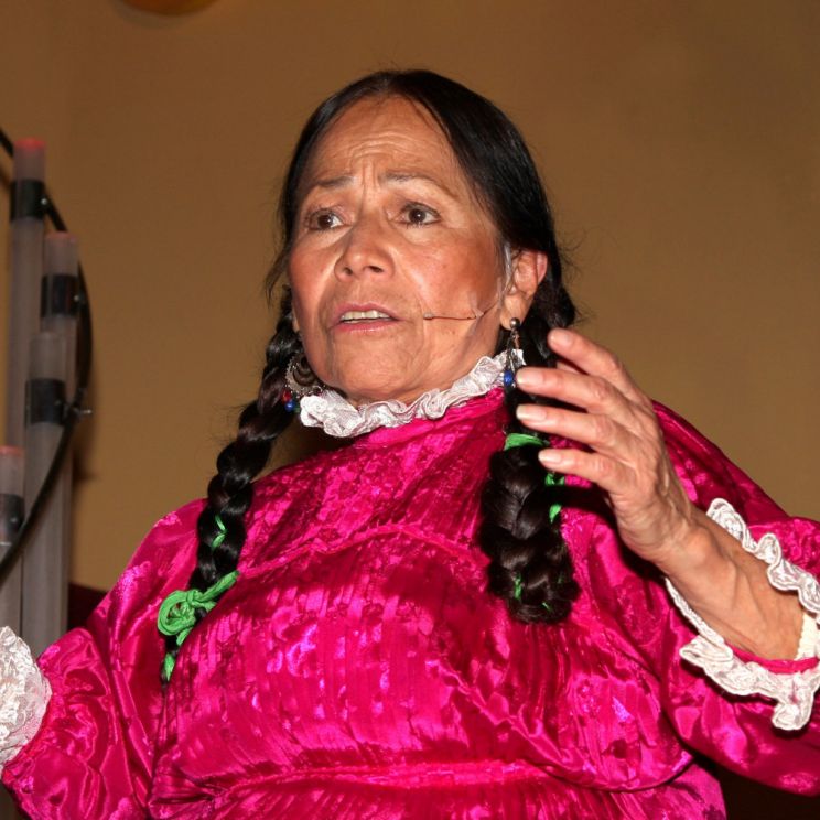 María Elena Velasco