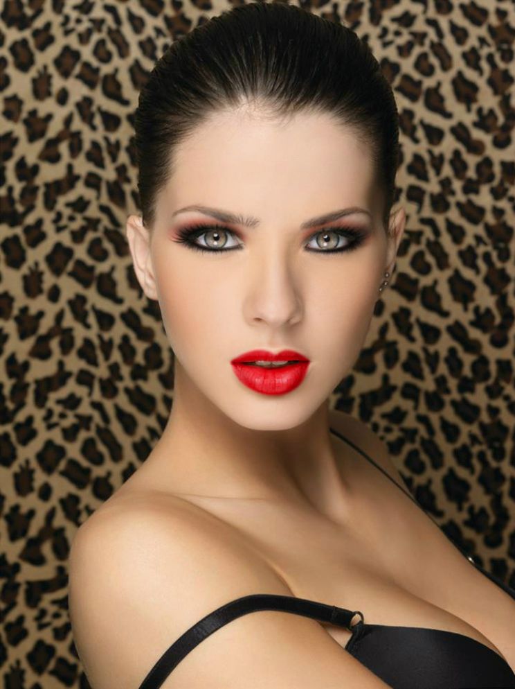 María Eugenia Suárez