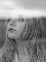 Maria-Victoria Dragus photo