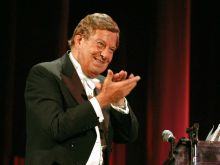 Mariano Mores