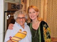 Mariette Hartley photo