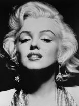 Marilyn Monroe's Portrait Photos - Wall Of Celebrities