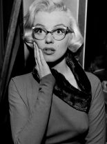 Marilyn Monroe #53376 picture (Portrait Medium)