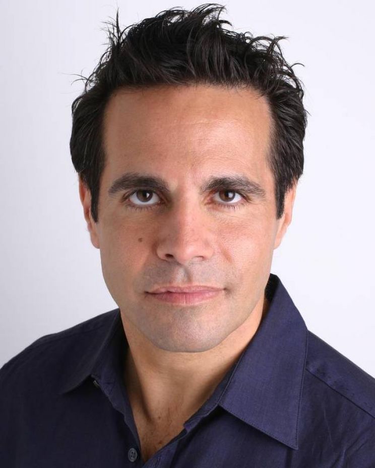 Mario Cantone