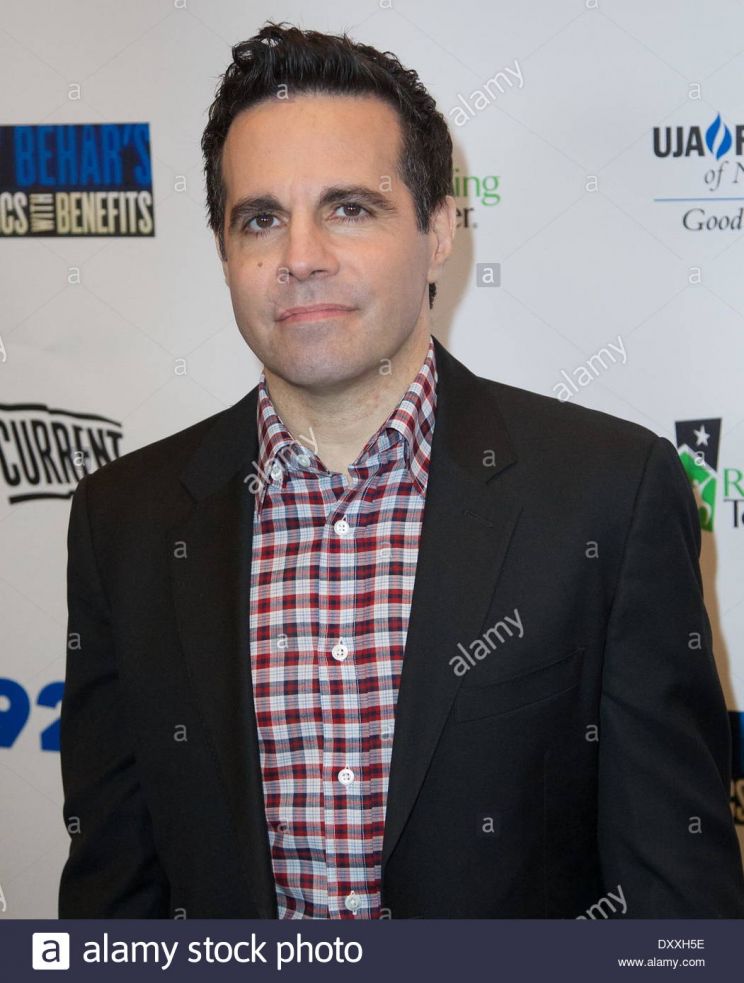 Mario Cantone