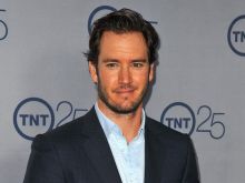 Mark-Paul Gosselaar #136047 picture (Landscape Medium)