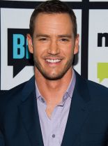Mark-Paul Gosselaar #136000 picture (Portrait Medium)