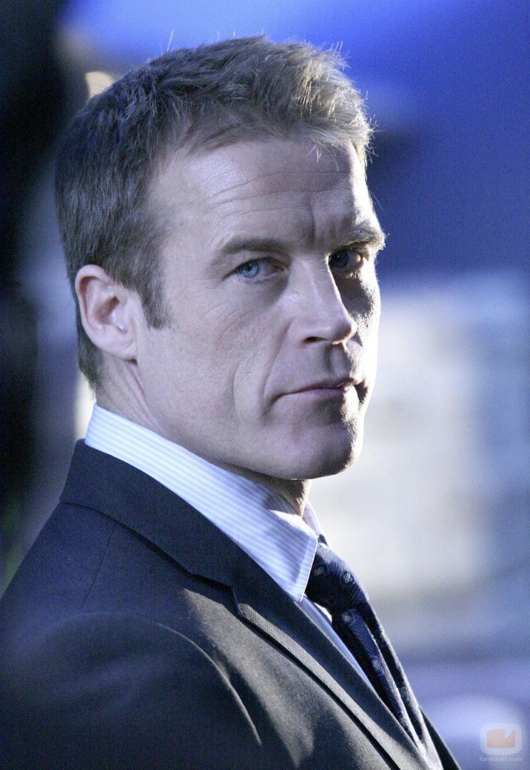 Mark Valley