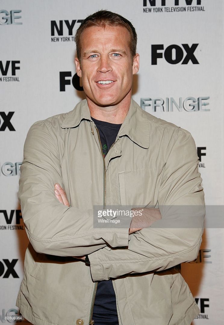 Mark Valley