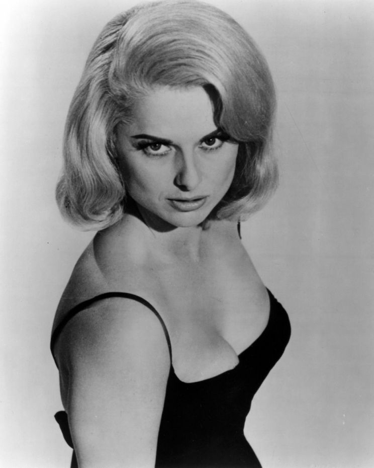 Martha Hyer