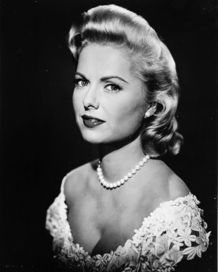 Martha Hyer