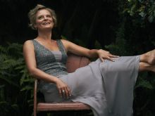 Martha Plimpton