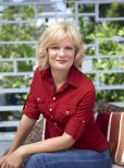 Martha Plimpton