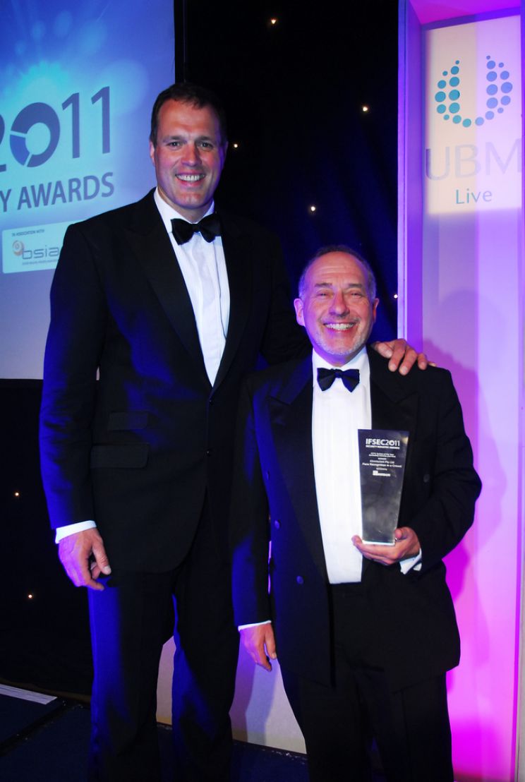 Martin Bayfield