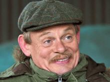 Martin Clunes