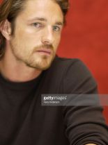 Martin Henderson