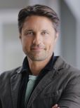 Martin Henderson