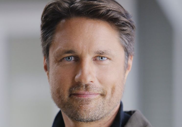 Martin Henderson