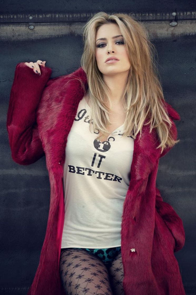Martina Stella