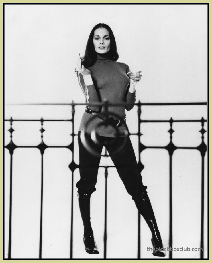 Martine Beswick