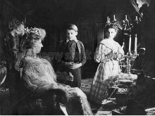 Martita Hunt photo
