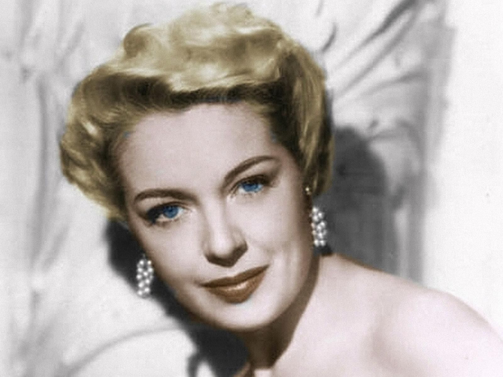 Pictures of Mary Beth Hughes