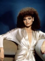 Mary Elizabeth Mastrantonio