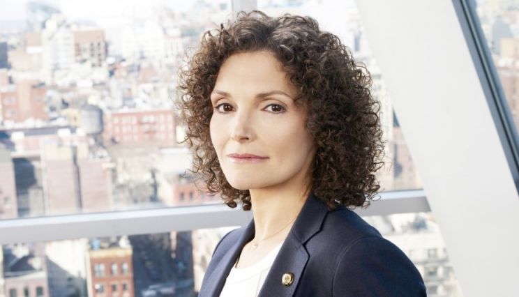 Mary Elizabeth Mastrantonio