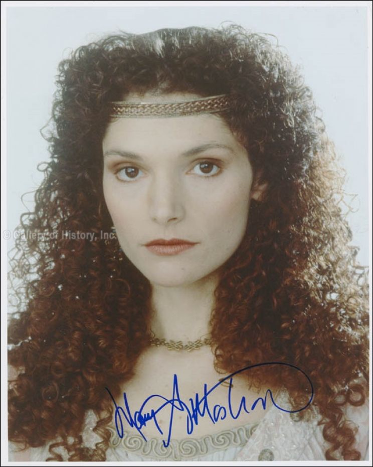 Mary Elizabeth Mastrantonio