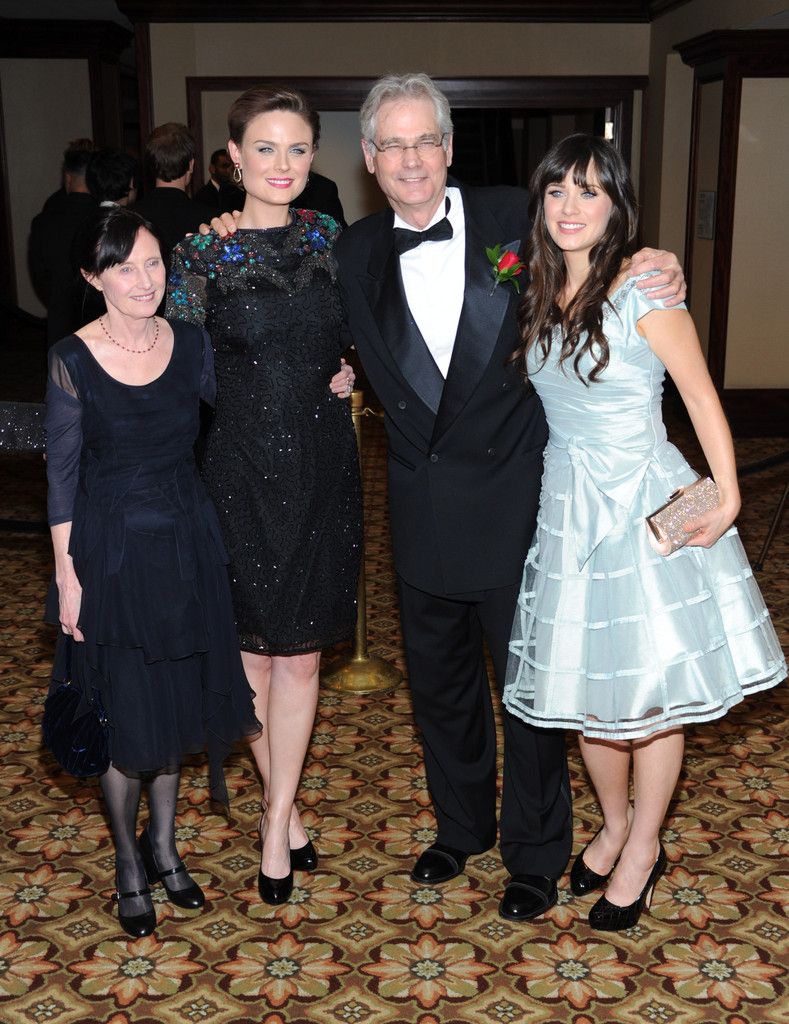 Pictures of Mary Jo Deschanel