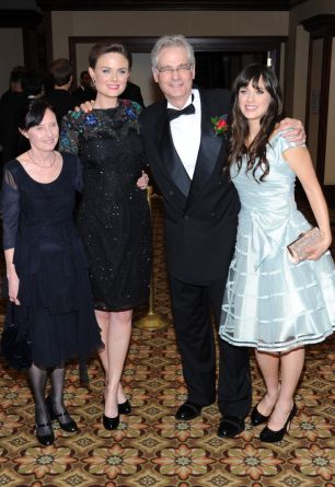 Mary Jo Deschanel's Biography - Wall Of Celebrities