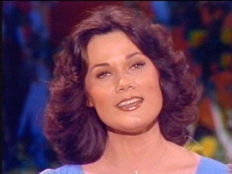 Mary Lou Metzger