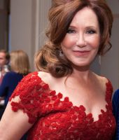 Mary McDonnell