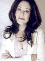 Mary McDonnell photo