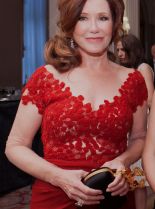 Mary McDonnell