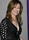 Mary McDonnell