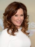 Mary McDonnell