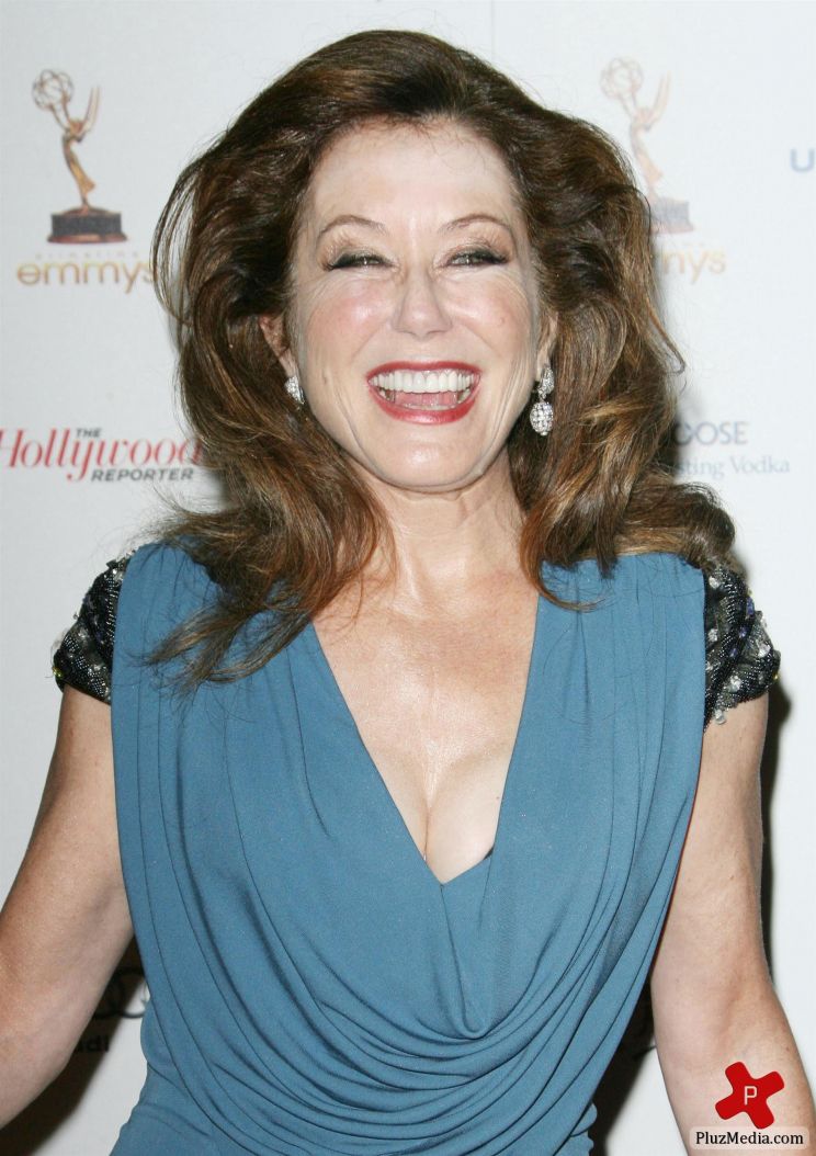 Mary McDonnell