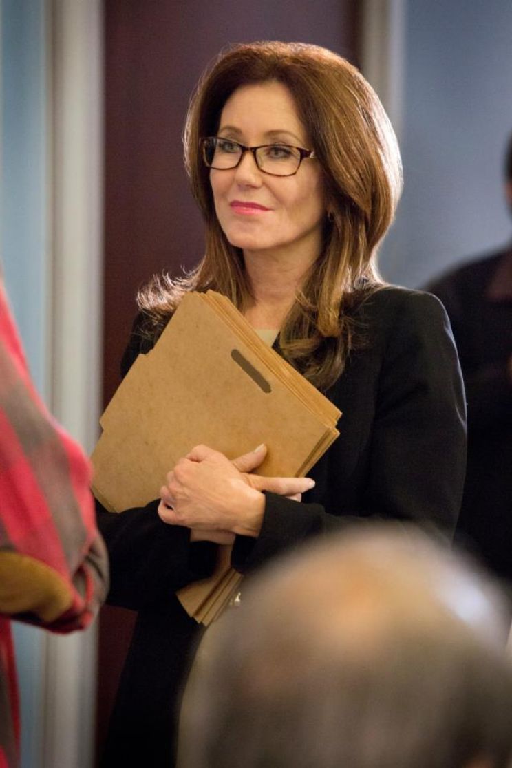 Mary McDonnell