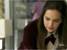 Mary Mouser photo