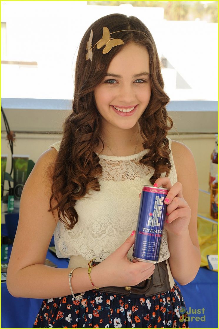 Mary Mouser